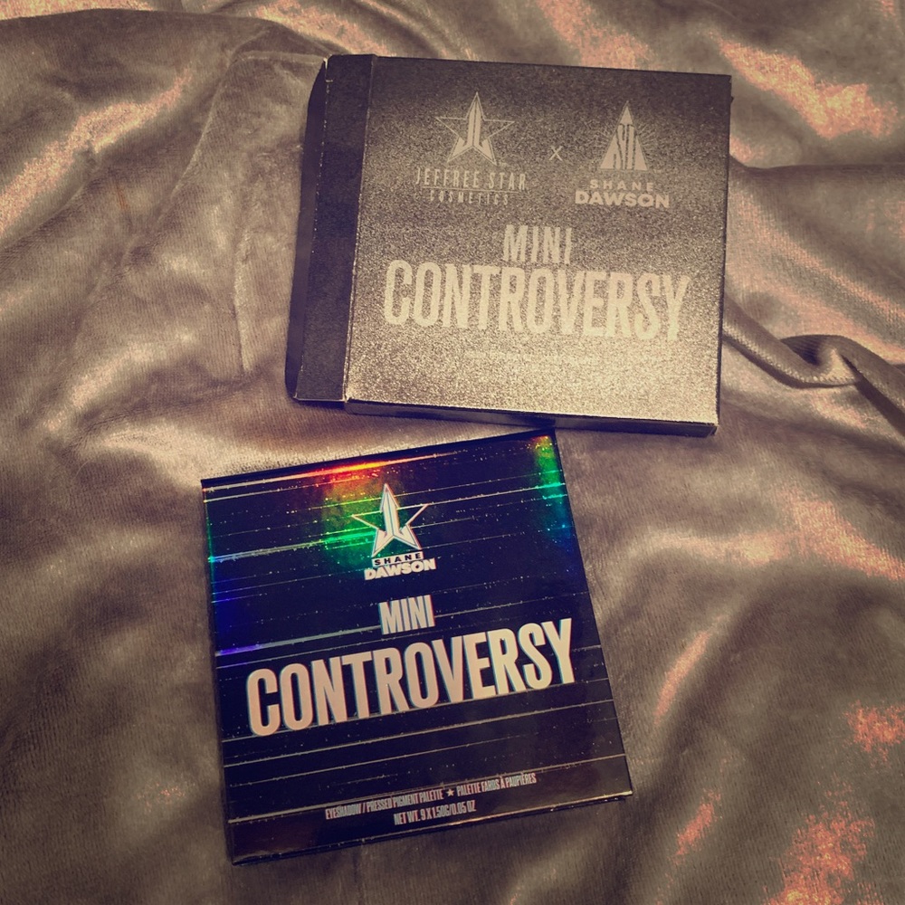 Mini Controversy Palette
